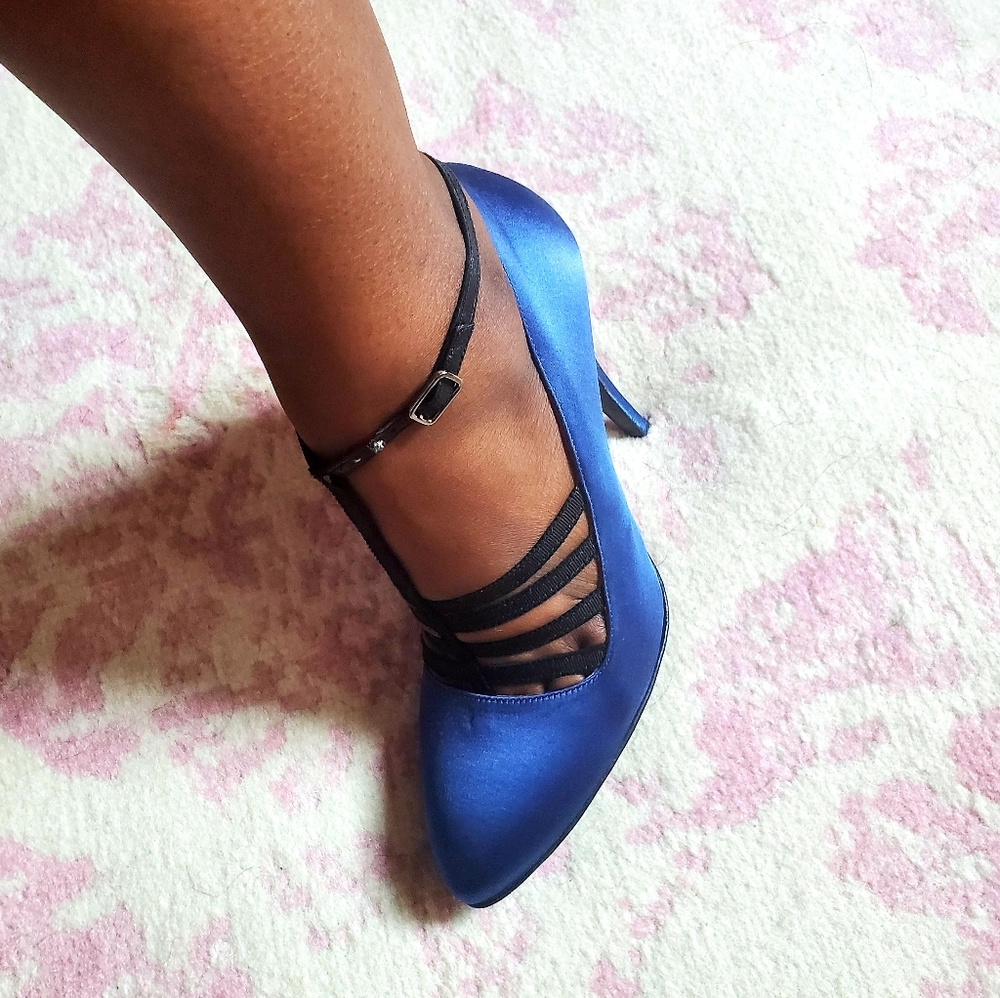 Lanvin Satin Ankle-Strap Pumps - Picture 4 of 6